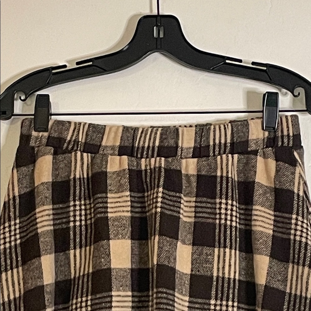 DAZY Winter Brown Beige Plaid Polyester Pull On Midi Full Skirt - Picture 2 of 7